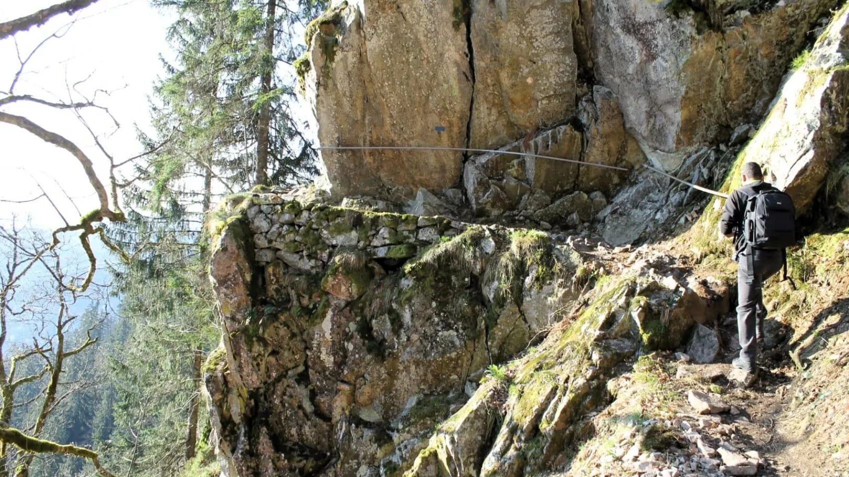 sentier des roches dans les Vosges, une randonnée difficile mais extraordinaire