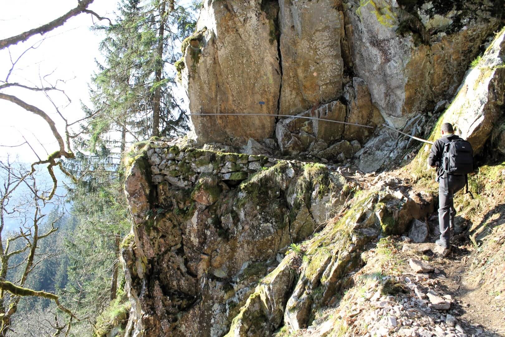 sentier des roches dans les Vosges, une randonnée difficile mais extraordinaire