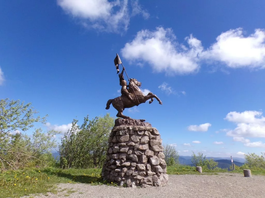 La statue de Jeanne d'Arc au sommet du Ballon d'Alsace